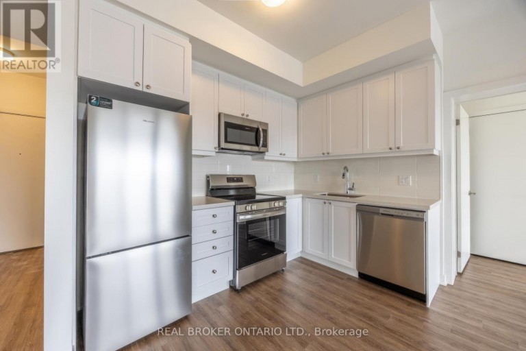 402 - 51 CLARINGTON BOULEVARD, Clarington (Bowmanville), Ontario, L1C7J8