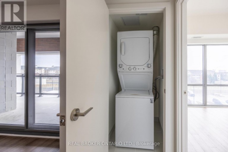 402 - 51 CLARINGTON BOULEVARD, Clarington (Bowmanville), Ontario, L1C7J8
