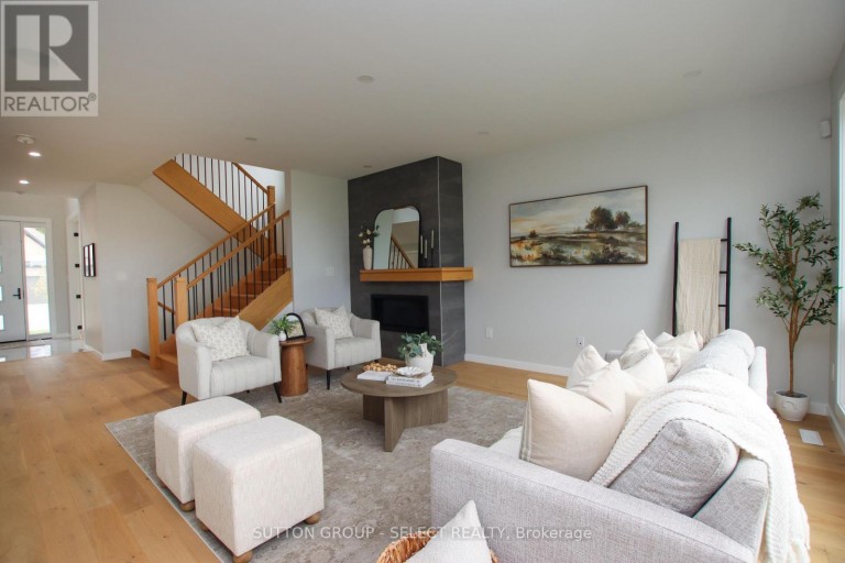88 OPTIMIST DRIVE, Southwold, Ontario, N5P3T2