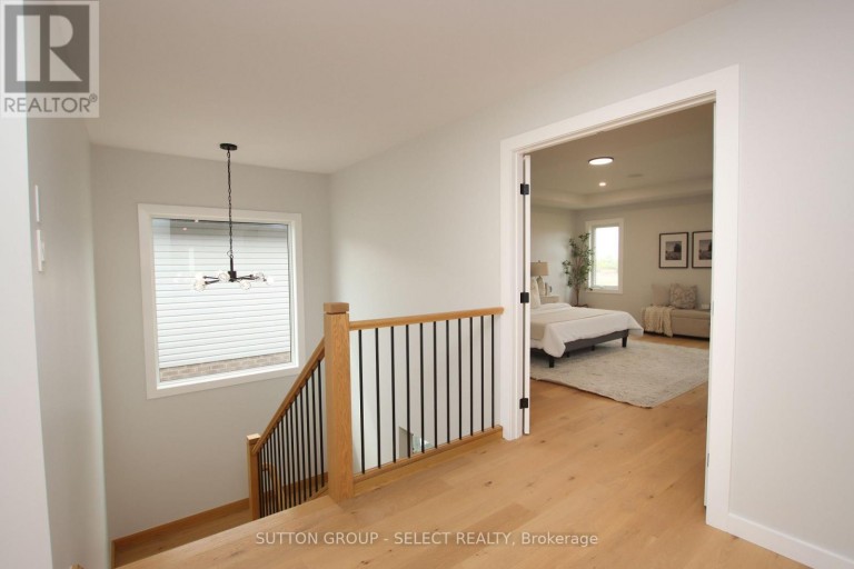 88 OPTIMIST DRIVE, Southwold, Ontario, N5P3T2