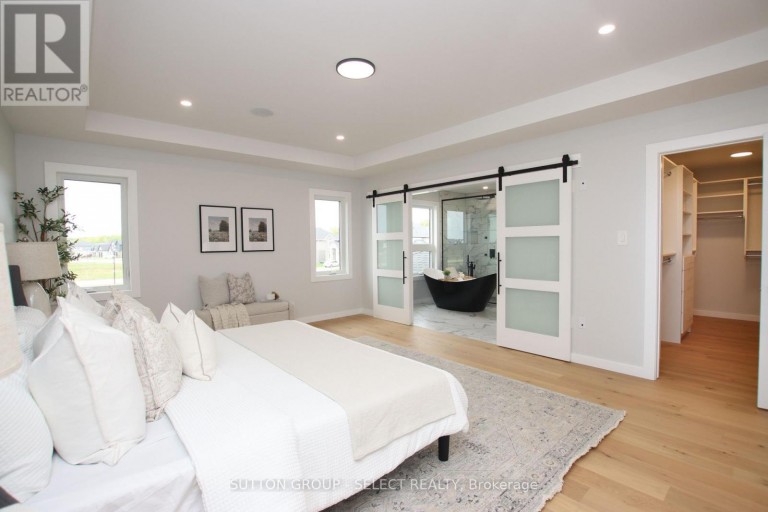 88 OPTIMIST DRIVE, Southwold, Ontario, N5P3T2