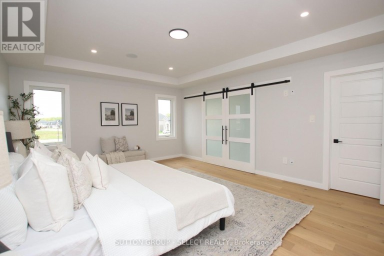 88 OPTIMIST DRIVE, Southwold, Ontario, N5P3T2
