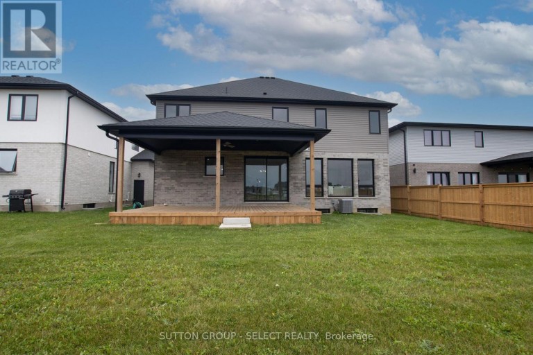 88 OPTIMIST DRIVE, Southwold, Ontario, N5P3T2