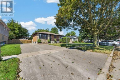 382 FAIRLAWN STREET Oshawa (McLaughlin) Ontario photo 2