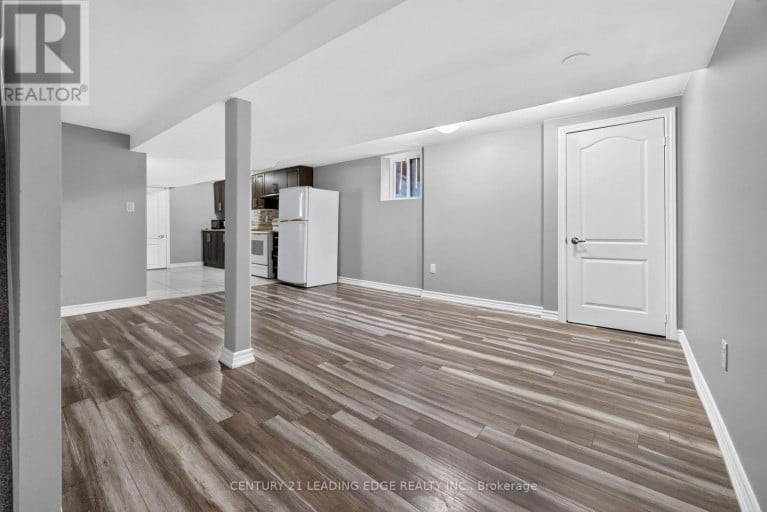 382 FAIRLAWN STREET, Oshawa (McLaughlin), Ontario, L1J4R3