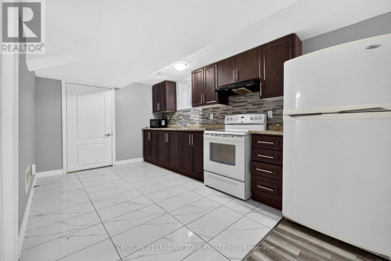 382 FAIRLAWN STREET, Oshawa (McLaughlin), Ontario, L1J4R3