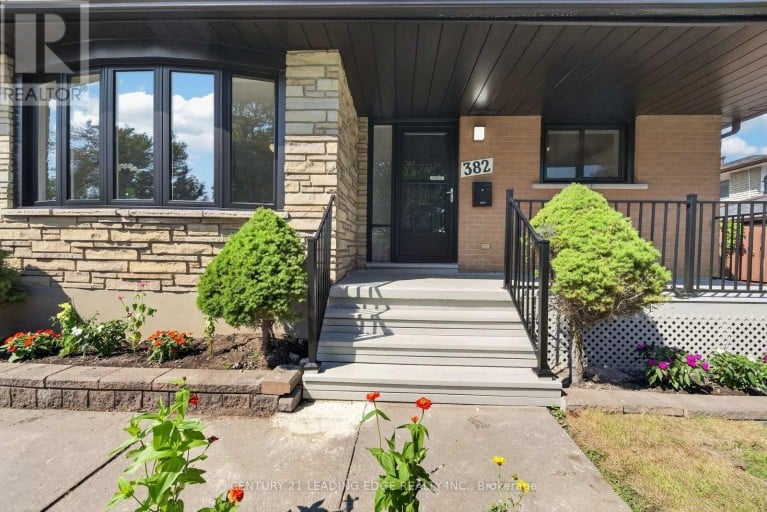 382 FAIRLAWN STREET, Oshawa (McLaughlin), Ontario, L1J4R3