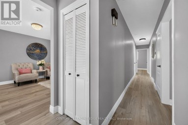 382 FAIRLAWN STREET Oshawa (McLaughlin) Ontario photo 7