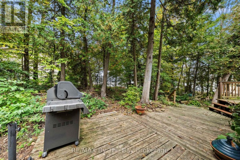 20 ISLAND 404/QUARRY ISLAND, Georgian Bay (Baxter), Ontario, P0E1E0