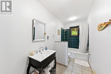 20 ISLAND 404/QUARRY ISLAND Georgian Bay (Baxter) Ontario photo 32