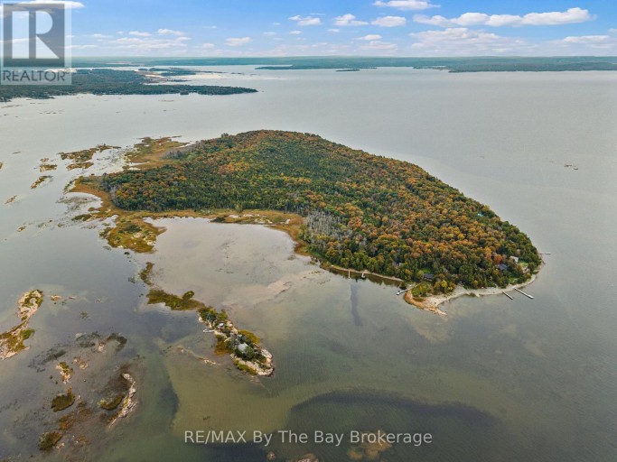 20 ISLAND 404/QUARRY ISLAND, Georgian Bay (Baxter), Ontario, P0E1E0