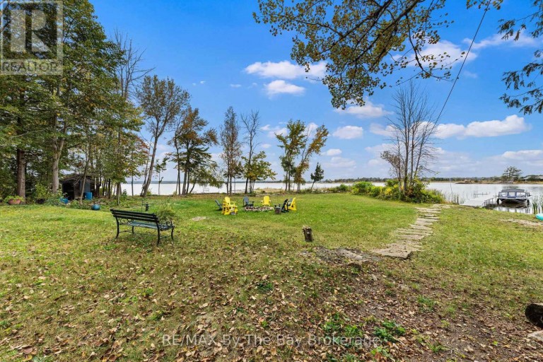 20 ISLAND 404/QUARRY ISLAND, Georgian Bay (Baxter), Ontario, P0E1E0