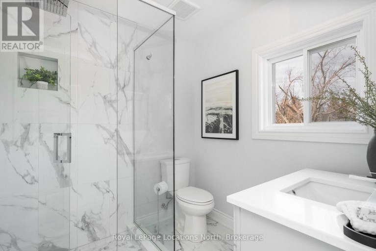 129 SCANDIA LANE, Blue Mountains, Ontario, N0H2E0