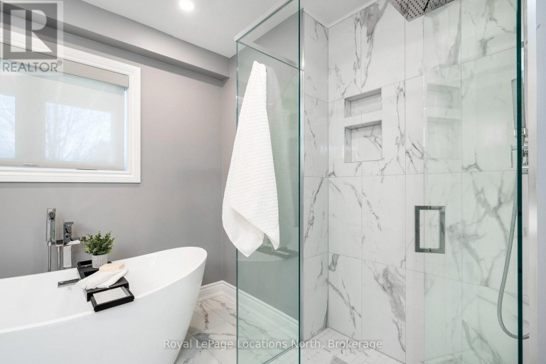 129 SCANDIA LANE, Blue Mountains, Ontario, N0H2E0