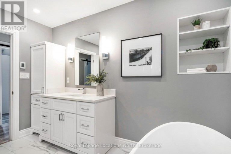 129 SCANDIA LANE, Blue Mountains, Ontario, N0H2E0
