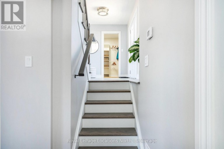 129 SCANDIA LANE, Blue Mountains, Ontario, N0H2E0