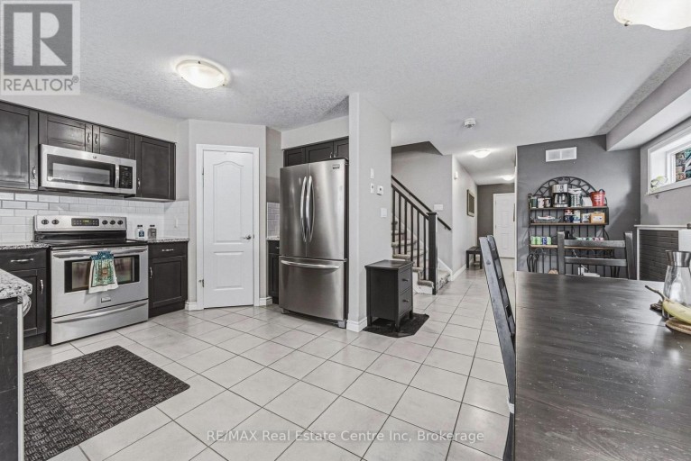 93 COULING CRESCENT, Guelph (Grange Road), Ontario, N1E0J8