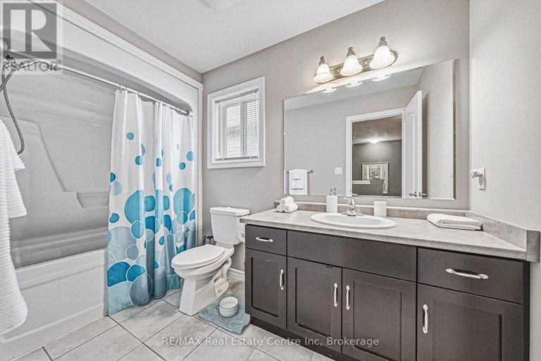 93 COULING CRESCENT, Guelph (Grange Road), Ontario, N1E0J8
