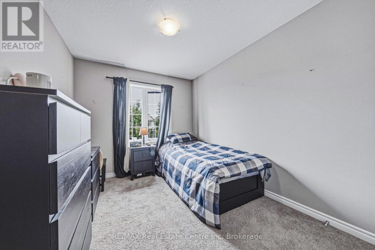 93 COULING CRESCENT, Guelph (Grange Road), Ontario, N1E0J8