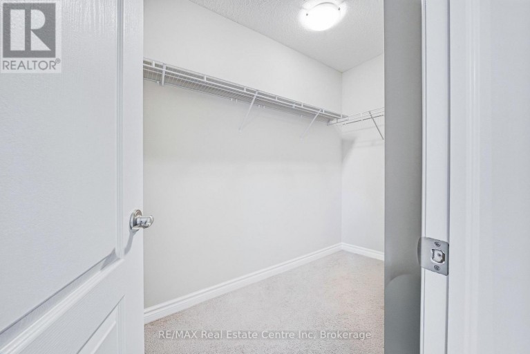 93 COULING CRESCENT, Guelph (Grange Road), Ontario, N1E0J8