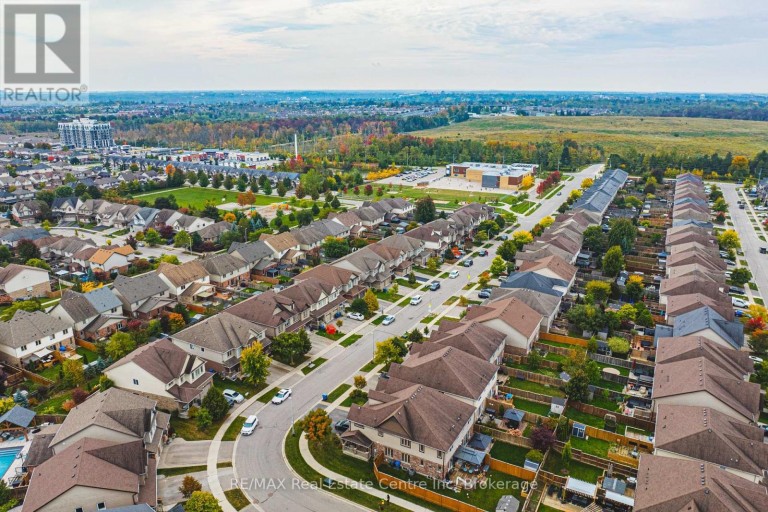 93 COULING CRESCENT, Guelph (Grange Road), Ontario, N1E0J8