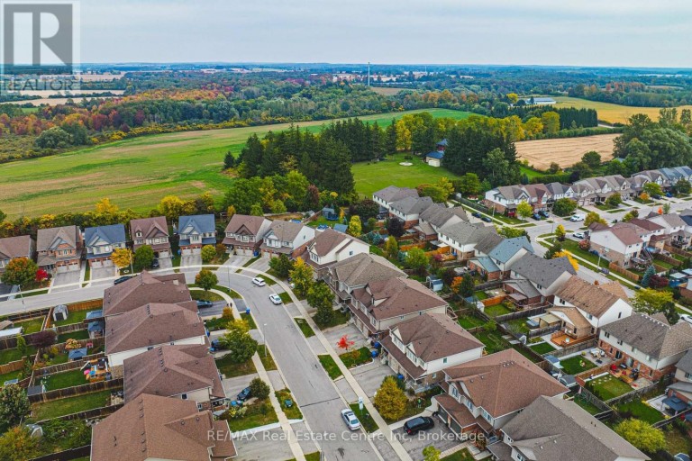 93 COULING CRESCENT, Guelph (Grange Road), Ontario, N1E0J8