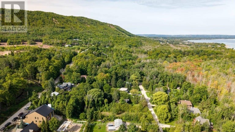 122 JAMES STREET, Blue Mountains, Ontario, L9Y0T6