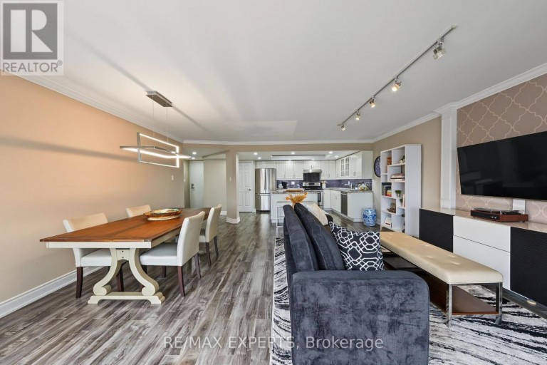 605 - 5 WELDRICK ROAD W, Richmond Hill (North Richvale), Ontario, L4C8S9
