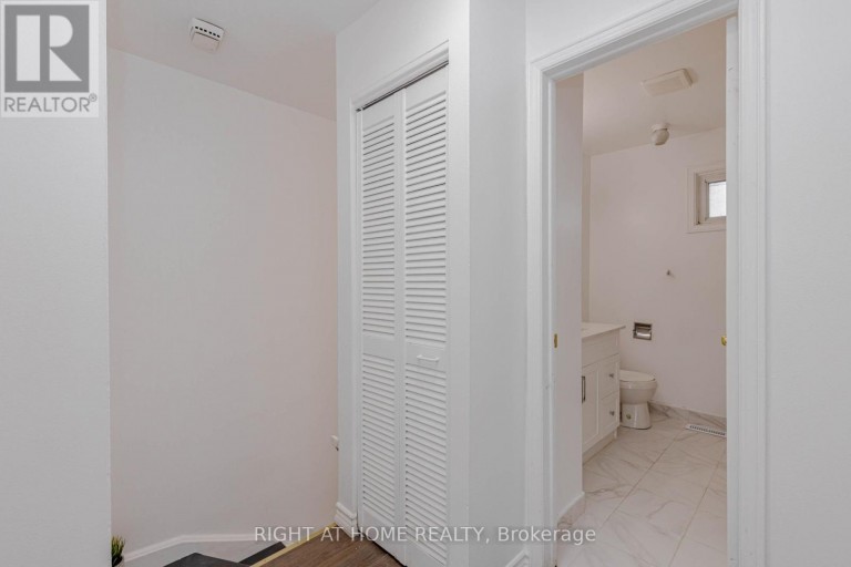 3 - 40 REXDALE BOULEVARD, Toronto (Rexdale-Kipling), Ontario, M9W5Z3