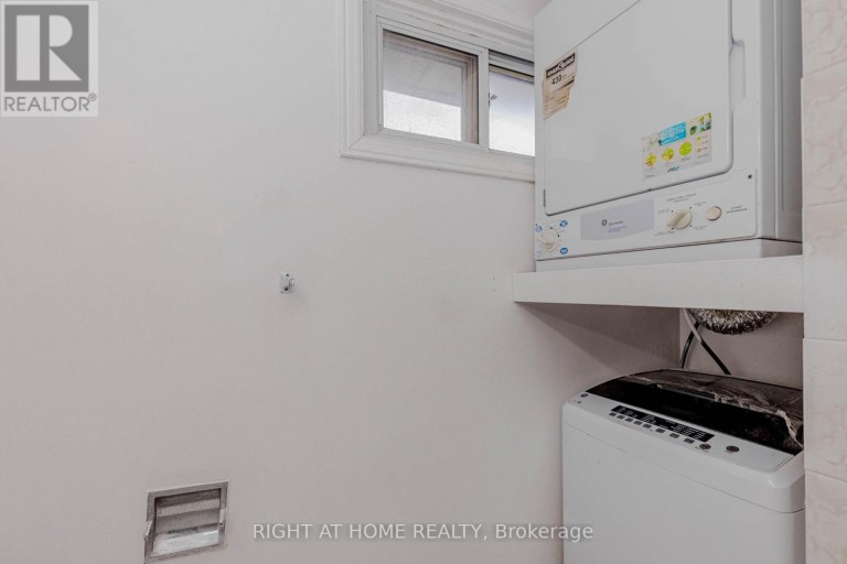 3 - 40 REXDALE BOULEVARD, Toronto (Rexdale-Kipling), Ontario, M9W5Z3