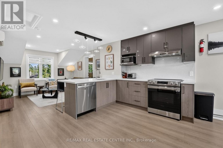 403 ISABELLA AVENUE, Mississauga (Cooksville), Ontario, L5B2K2