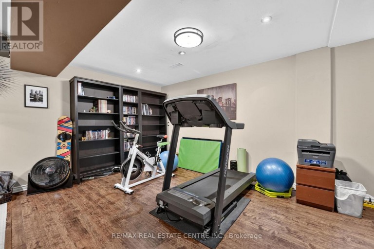 403 ISABELLA AVENUE, Mississauga (Cooksville), Ontario, L5B2K2