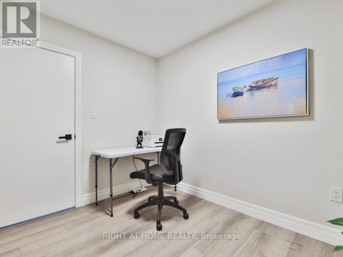 3174 WESTON ROAD, Toronto (Humbermede), Ontario, M9M2T6