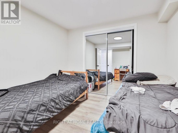 3174 WESTON ROAD, Toronto (Humbermede), Ontario, M9M2T6