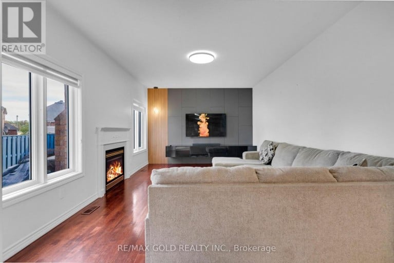 39 DARREN ROAD, Brampton (Vales of Castlemore North), Ontario, L6P1Z5