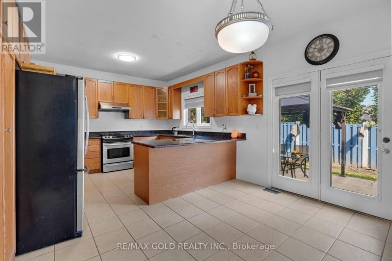 39 DARREN ROAD, Brampton (Vales of Castlemore North), Ontario, L6P1Z5