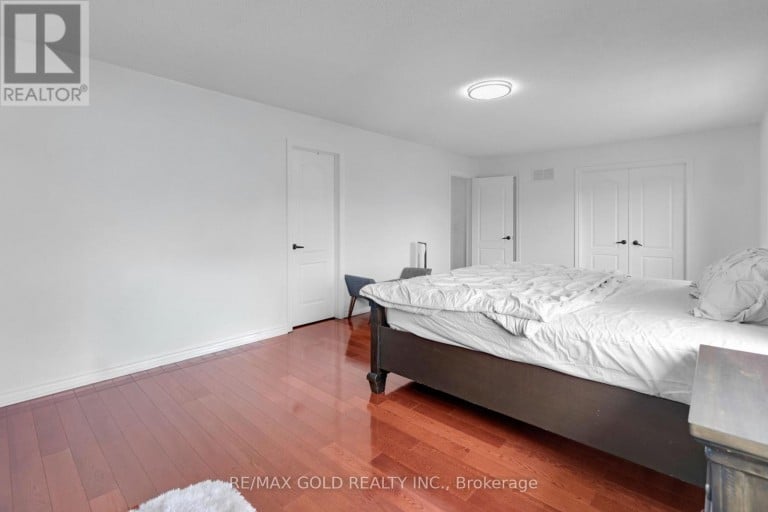 39 DARREN ROAD, Brampton (Vales of Castlemore North), Ontario, L6P1Z5