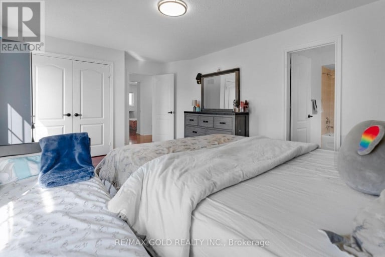 39 DARREN ROAD, Brampton (Vales of Castlemore North), Ontario, L6P1Z5