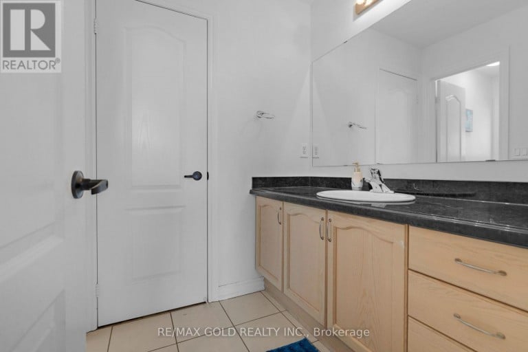 39 DARREN ROAD, Brampton (Vales of Castlemore North), Ontario, L6P1Z5