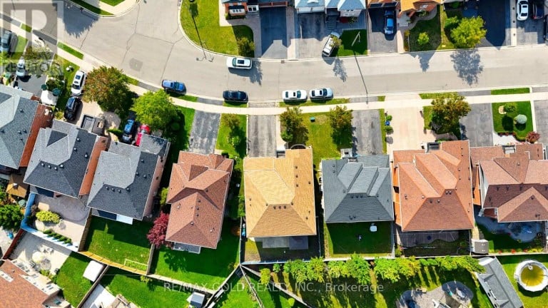 39 DARREN ROAD, Brampton (Vales of Castlemore North), Ontario, L6P1Z5