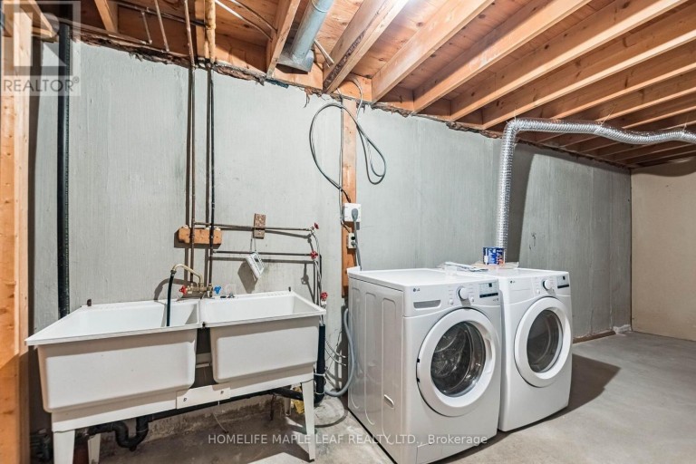16 ZEALAND ROAD, Toronto (Willowridge-Martingrove-Richview), Ontario, M9R3W4