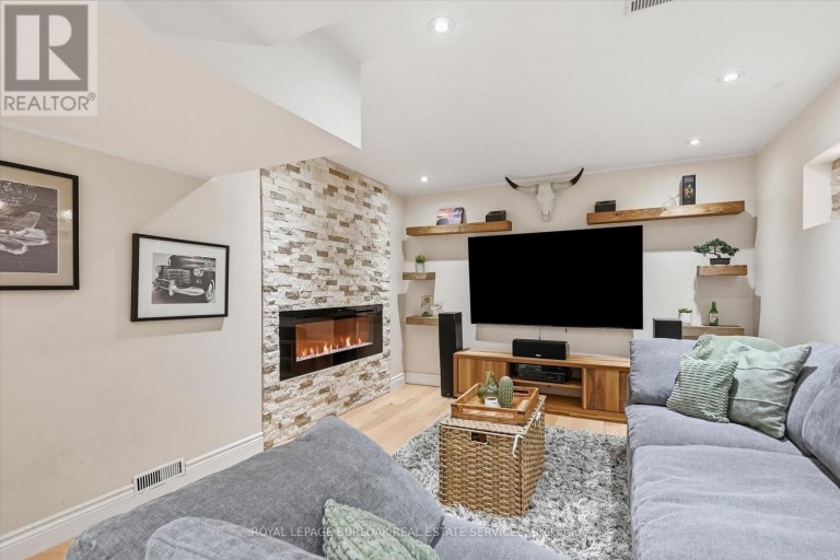 5474 SCHUELLER CRESCENT, Burlington (Appleby), Ontario, L7L3T2