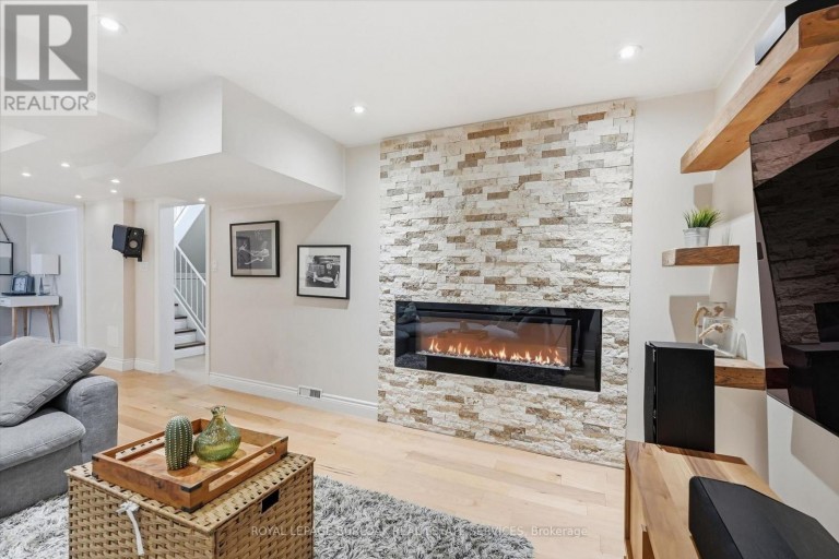 5474 SCHUELLER CRESCENT, Burlington (Appleby), Ontario, L7L3T2