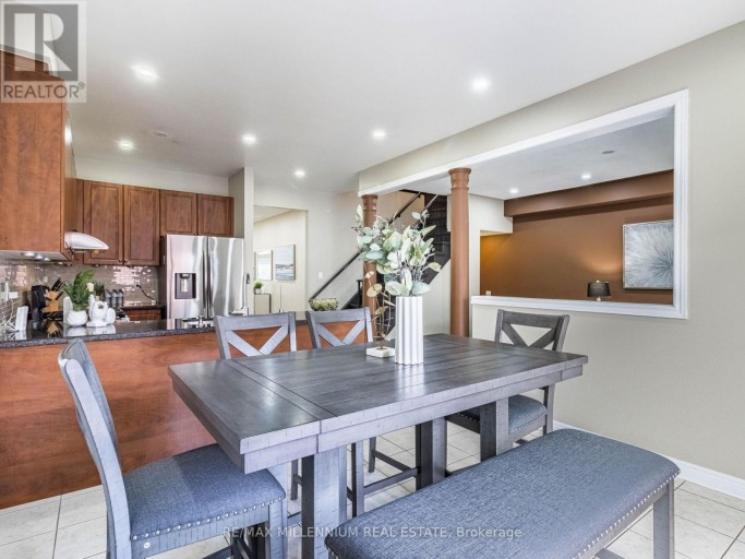 172 PEFFERLAW CIRCLE, Brampton (Bram West), Ontario, L6Y0L2