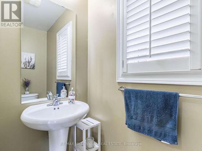 172 PEFFERLAW CIRCLE, Brampton (Bram West), Ontario, L6Y0L2