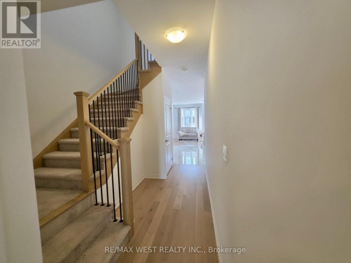 889 DOURO STREET, Stratford, Ontario, N5A0M3