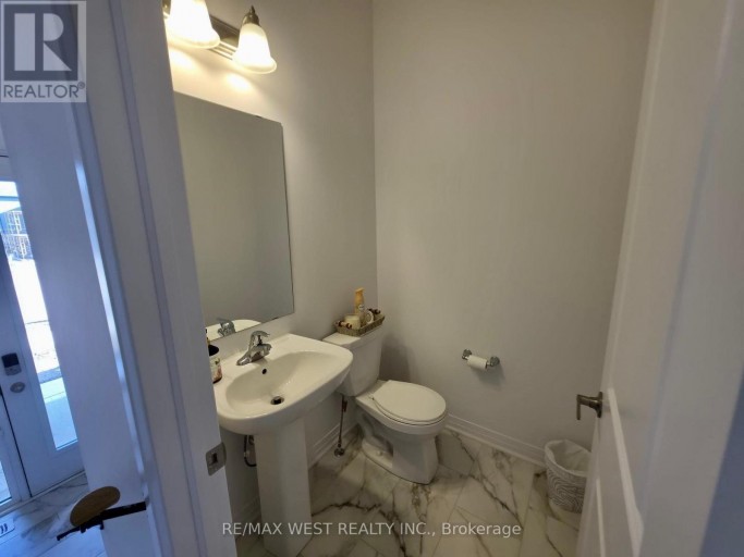 889 DOURO STREET, Stratford, Ontario, N5A0M3
