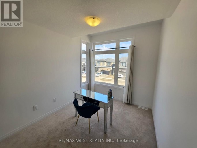 889 DOURO STREET, Stratford, Ontario, N5A0M3
