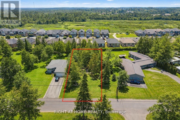 239 FRONT STREET W, Kawartha Lakes (Bobcaygeon), Ontario, K0M1A0