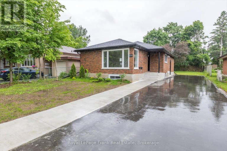 MAIN - 890 WELLER STREET, Peterborough (Monaghan Ward 2), Ontario, K9J4X8